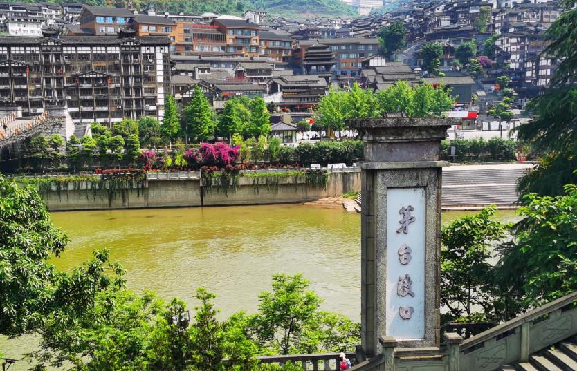 酱香国酒：茅台镇传统技艺的完美呈现