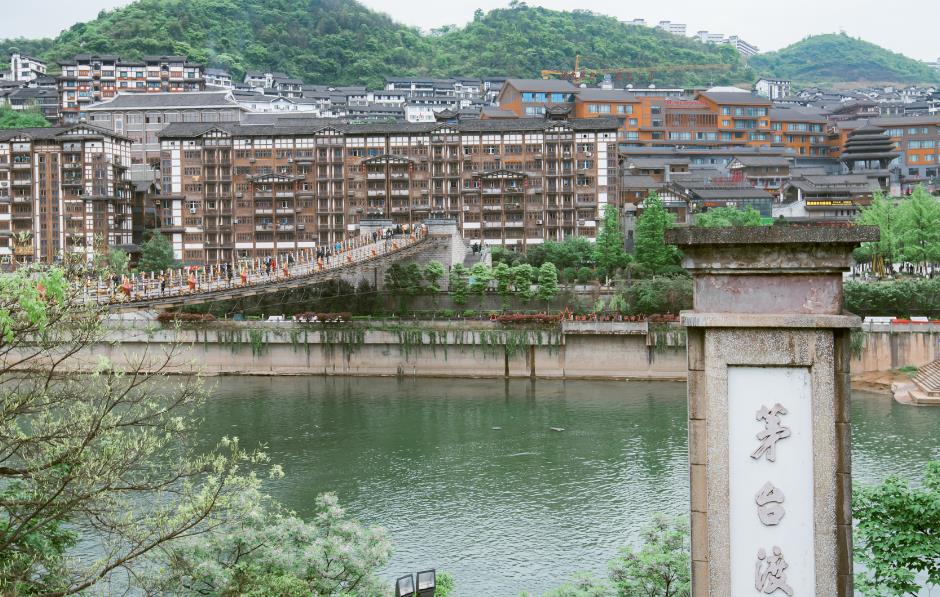 金色香醇，尊享质感！探寻茅台镇酱香酒的市场价值