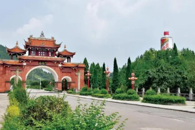 贵州茅台镇酱香酒价格走势：稳中有涨，投资价值凸显
