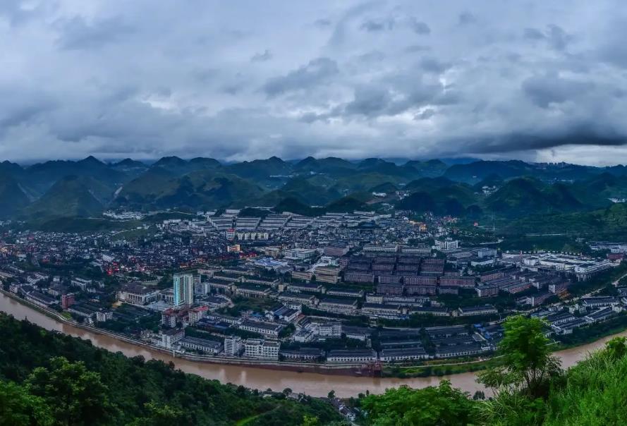 贵州茅台镇赖酱酒：传承百年的文化符号